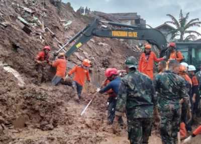 MENZIKON/CRK PUSZIAD TERUS BERUPAYA LAKUKAN PENCARIAN, BERHASIL EVAKUASI 2 KORBAN GEMPA BUMI CIANJUR
